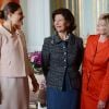 La princesse Victoria, superbe dans un tailleur clair, était présente au palais Drottningholm pour la visite officielle à Stockholm du président allemand Joachim Gauck et sa compagne Daniela Schadt, reçus par le roi Carl XVI Gustaf et la reine Silvia de Suède, le 4 mai 2012.