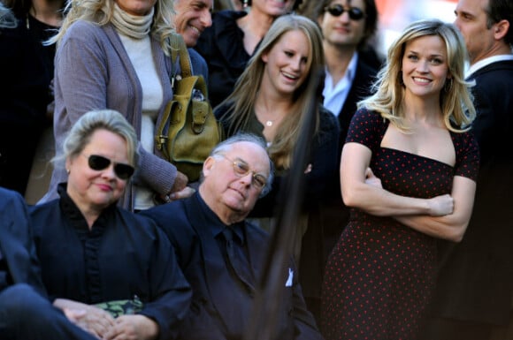 Reese Witherspoon et ses parents, le 1er décembre 2010 à Los Angeles quand la star est honorée d'une étoile sur le Walk of Fame à Hollywood