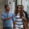 La star de NCIS Cote de Pablo se promène dans les rues de Paris avec son chéri Diego Serrano, le mercredi 9 mai 2012.