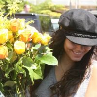 Vanessa Hudgens: Les fleurs offertes par son chéri délivrent un drôle de message