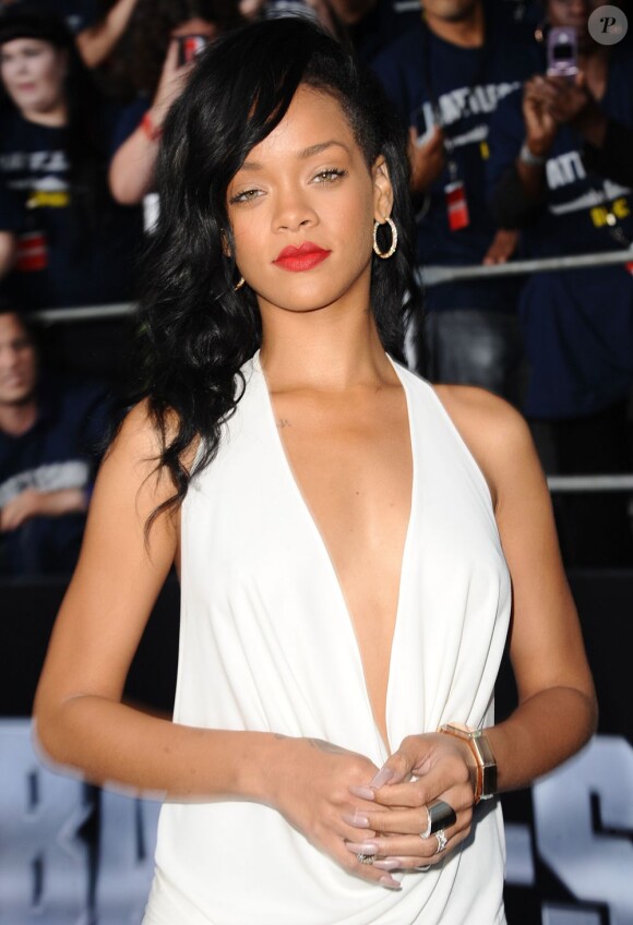 La chanteuse-actrice Rihanna, 4e personnalité la plus puissante selon le magazine Forbes, ici à Los Angeles lors de l'avant-première de Battleship. Le 10 mai 2012.