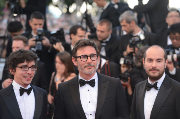 Navo, Michel Hazanavicius et Kyan Khojandi lors de la présentation du film d'ouverture Moonrise Kingdom au festival de Cannes le 16 mai 2012