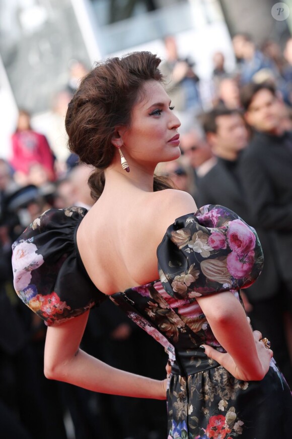 Le mannequin Bianca Balti à l'entrée du Palais des Festivals pour la projection du film Lawless. Cannes, le 19 mai 2012.