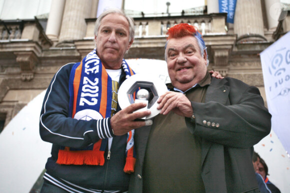 Loulou Nicollin et son entraîneur René Girard le 21 mai 2012 après leur titre de champion de France de Ligue 1 acquis la veille