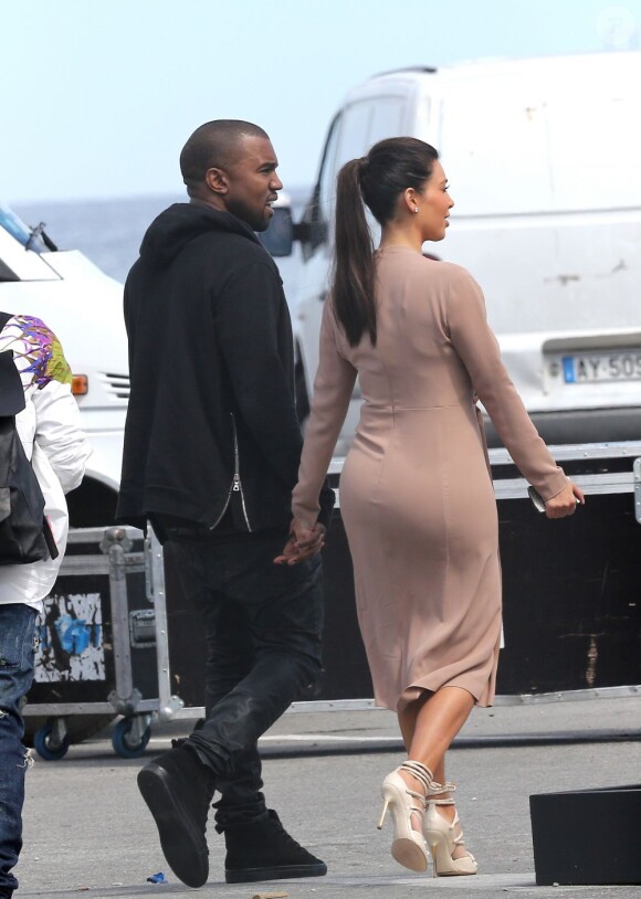 Kanye West et sa chérie Kim Kardashian sont arrivés à Cannes, le 23 mai 2012