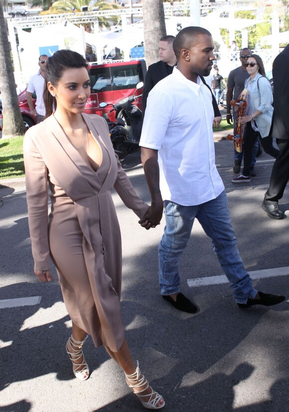 Kanye West et Kim Kardashian sur la Croisette à Cannes le 23 mai 2012