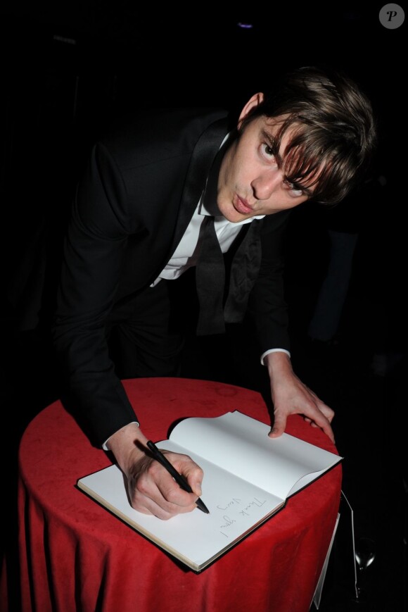 Sam Riley arrive à la soirée du Baron, le 23 mai 2012 à Cannes.