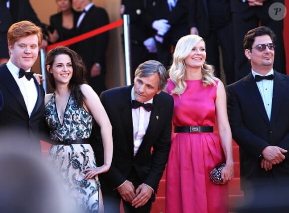 Danny Morgan, Kristen Stewart, Viggo Mortensen et Kirsten Dunst lors de la montée des marches de Sur la route, le 23 mai 2012 à Cannes.