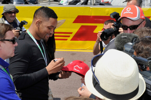 Will Smith tout sourire lors des essais du Grand Prix de Formule 1 à Monaco le 26 mai 2012