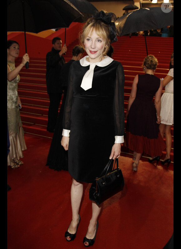 Julie Depardieu enceinte lors de la cérémonie de clôture du Festival de Cannes, le 27 mai 2012.