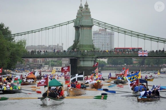 Image de la parade fluviale sur la Tamise pour le jubilé de diamant de la reine Elizabeth II, le 3 juin 2012.