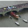La parade fluviale sur la Tamise, un des moments forts du jubilé de diamant de la reine Elizabeth II, le 3 juin 2012 à Londres.