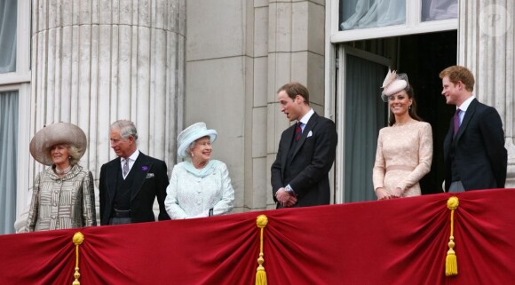 Dans son discours de remerciement pour le week-end de célébrations de son jubilé de diamant (2 au 5 juin 2012), la reine Elizabeth II a souhaité que les souvenirs de ces heureux moments illuminent l'avenir de tous...