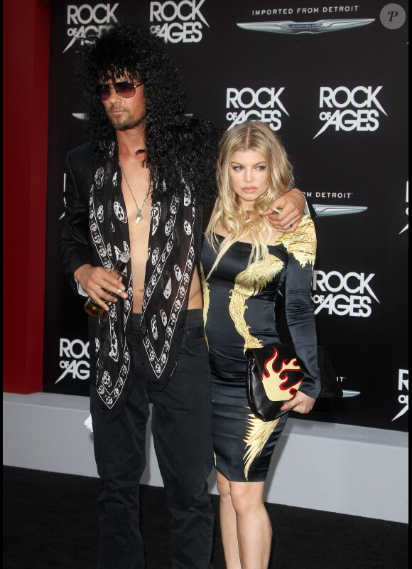 Josh Duhamel et Fergie : les tourtereaux font sensation lors de l'avant-première de Rock of Ages au cinéma The Grauman's Chinese à Hollywood le vendredi 8 juin 2012