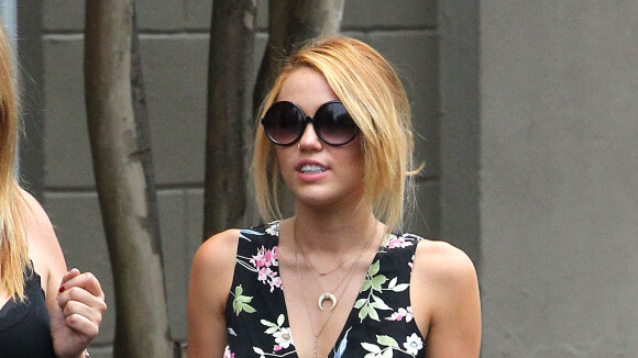 Miley Cyrus : De nouveaux sous-vêtements pour surprendre son fiancé ?