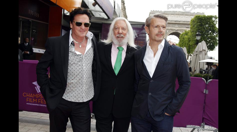  Donald Sutherland entouré de Lambert Wilson et Michael Madsen lors du Champs-Elysées Festival au Publicis à Paris le samedi 9 juin 2012 