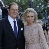 Roger Moore et son épouse Kristina arrivent au dîner du Club des Ambassadeurs, organisé à l'Hôtel de Paris à Monaco, le 12 juin 2012.