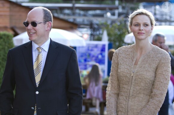 Le prince Albert et la princesse Charlene de Monaco au salon Monacology, le 12 juin 2012