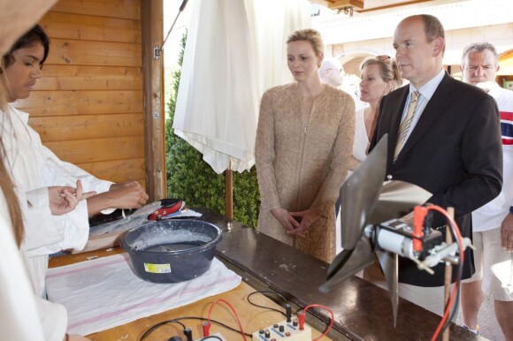 Le prince Albert et la princesse Charlene de Monaco au salon Monacology, le 12 juin 2012