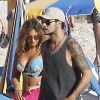 En célibataire, Eduardo Cruz à la plage avec une inconnue, à Ibiza le 6 juin 2012