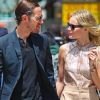 Kate Bosworth, parfaite dans un short taille haute Chloé et des sandales See by Chloé pour une journée de détente à Los Angeles. Bravo pour le sac Jason Wu, blanc, estival et plus que parfait !