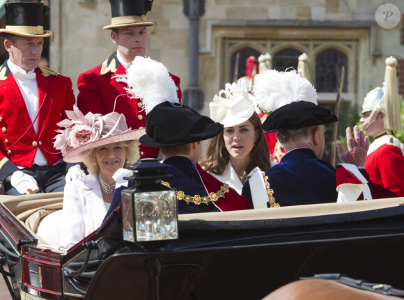 Kate Middleton lors de la cérémonie de l'Ordre de la Jarretière au château Windsor, à Londres, le 18 juin 2012