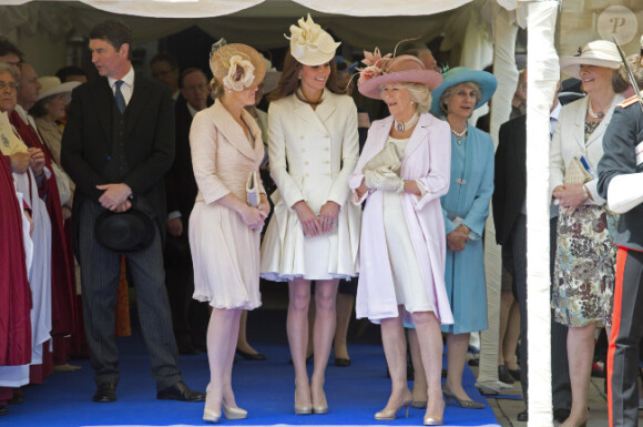 La comtesse de Wessex, Kate Middleton, duchesse de Cambridge, et Camilla Parker Bowles, duchesse de Cornouailles lors de la cérémonie de l'Ordre de la Jarretière au château Windsor, à Londres, le 18 juin 2012