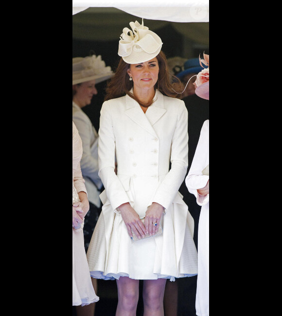 Kate Middleton, sublime, lors de la cérémonie de l'Ordre de la Jarretière au château Windsor, à Londres, le 18 juin 2012