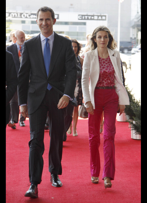 Le couple princier, Felipe et Letizia d'Espagne, visite le Salon Bio de Boston, le 21 juin 2012.