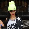 Loin de s'être assagie Rihanna adopte un style de plus en plus streetwear. A Londres, le 23 juin 2012.