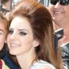 Lana Del Rey quitte son hôtel à Londres le 24 juin 2012 