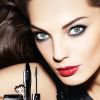 Daria Werbowy, top model et égérie du mascara Hypnôse de Lancôme.