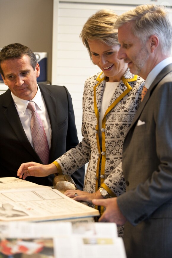Visite de la rédaction du quotidien Grenz-Echo à Eupen. Le prince Philippe et la princesse Mathilde de Belgique étaient en visite en Communauté germanophone le 27 juin 2012.