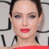 Angelina Jolie n'est pas qu'une pulpeuse bouche ! Ses yeux sublimes font aussi un effet max sur le tapis rouge