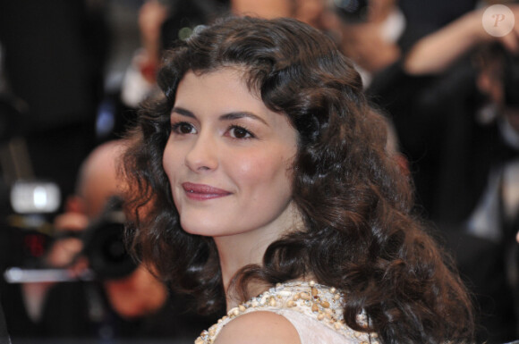 Festival de Cannes 2012 : Les yeux noirs d'Audrey Tautou font fondre les festivaliers lors de la cérémonie de clôture