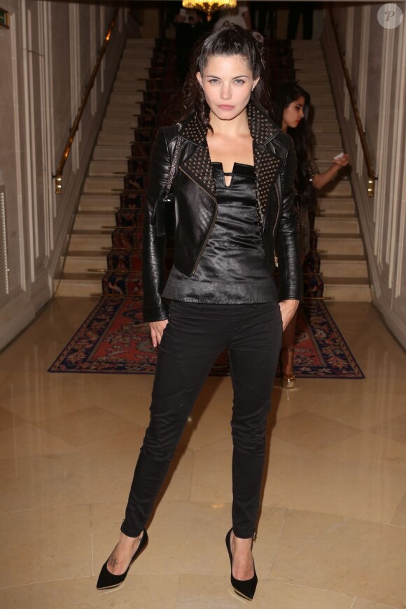 Delphine Chanéac lors du défilé Atelier Versace automne-hiver 2012/2013 à l'hôtel Ritz. Paris, le 1er juillet 2012.