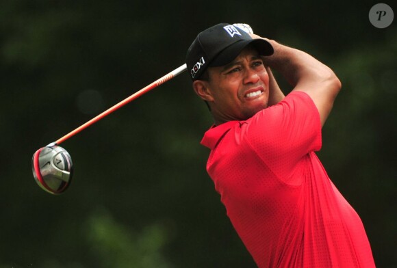 Tiger Woods sûr de lui le 1er juillet 2012 lors du AT&T National à Bethesda avant de décrocher son 74e titre sur le circuit PGA
