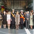 La famille royale d'Espagne réunie en novembre 2004. L'infante Margarita d'Espagne, soeur du roi Juan Carlos Ier, a dû être hospitalisée en raison d'une forte fièvre début juillet 2012, renonçant à une cérémonie de la Fondation des Ducs de Soria.