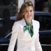 Superbe en tailleur blanc et chemisier vert, la princesse Letizia d'Espagne présidait la clôture du 22e congrès de l'European Association for Cancer Research (EACR), à Barcelone le 10 juillet 2012.