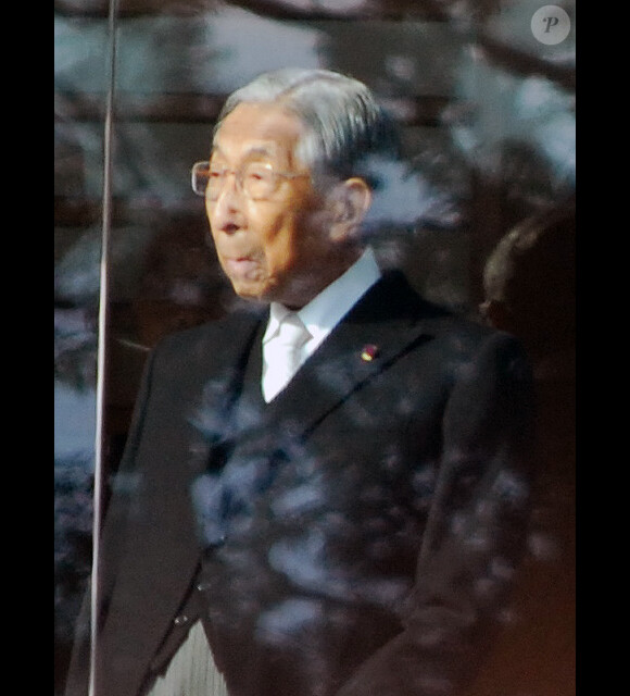 Le prince Takahito de Mikasa, membre de la Maison impériale du Japon, a été victime d'une défaillance cardiaque samedi 7 juillet 2012, un mois après les obsèques de son fils le prince Tomohito, et placé en soins intensifs dans un hôpital de Tokyo.