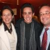 Thomas Hollande entre ses parents Ségolène Royal et François Hollande à Paris, le 11 janvier 2005.