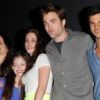 Ashley Greene, Nikki Reed, Kellan Lutz, Elizabeth Reaser, Mackenzie Foy, Kristen stewart, Robert Pattinson, Taylor Lautner, Stephenie Meyer et Peter Facinelli lors de la présentation durant le Comic-Con à San Diego de Twilight - chapitre 5 : Révélation (2ème partie) le 12 juillet 2012