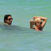 Très amoureux, Sami Khedira et sa chérie Lena Gercke en vacances à Miami le 13 juillet 2012