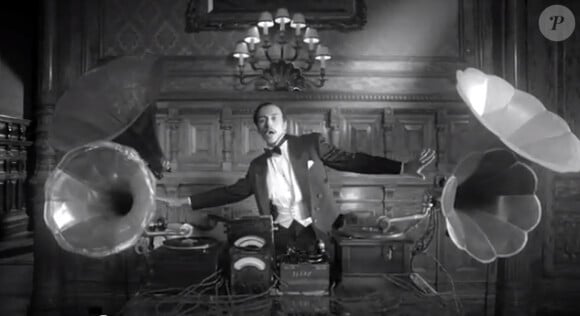Bob Sinclar dans le clip de Groupie, inspiré par le succès de The Artist.