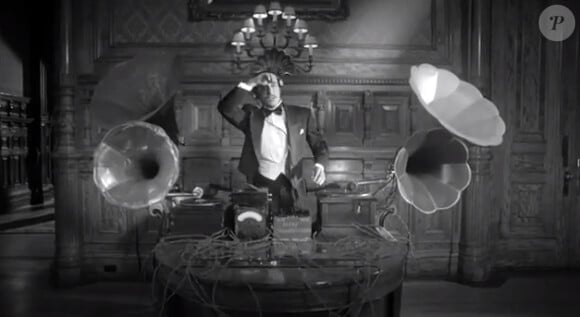 Bob Sinclar dans le clip de Groupie, inspiré par le succès de The Artist.