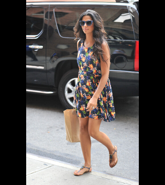 Camila Alves enceinte, à New York le 23 juillet 2012.
