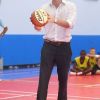 Au basket, le prince Harry n'a pas brillé mais a bien ri. Kate Middleton et les princes William et Harry, ambassadeurs de la Team GB pour les JO de Londres 2012, inauguraient ensemble le projet de formation de coachs Coach Core, le 26 juillet 2012 au Bacon College de Rotherhithe (sud-est de Londres).