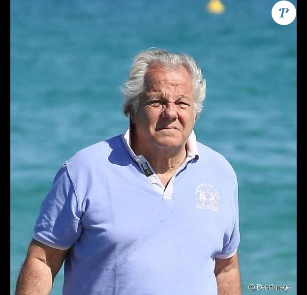 Massimo Gargia sur le ponton du Club 55 à St-Tropez, le jeudi 26 juillet 2012.