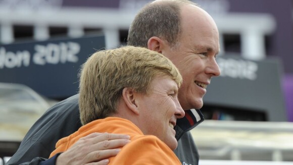 JO - Les princes Albert et Willem-Alexander complices, Maxima orange de plaisir