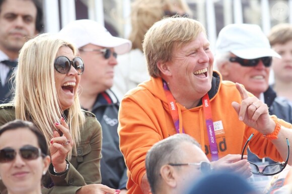Le prince Willem-Alexander des Pays-Bas a suivi en compagnie de son épouse la princesse Maxima et de son ami le prince Albert II de Monaco le concours de saut d'obstacles par équipes des Jeux olympiques de Londres, le 6 août 2012, à Greenwich Park.